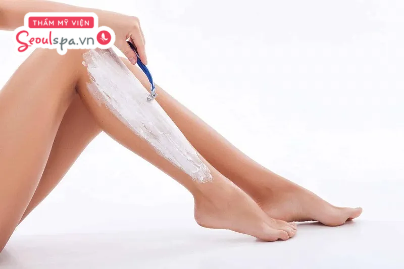 Cạo lông chân có sao không còn tùy thuộc vào cách thực hiện của từng người tại nhà