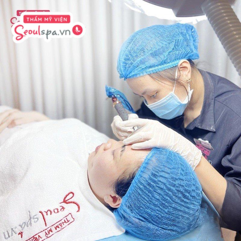 Thẩm mỹ viện SeoulSpa.Vn là địa chỉ phun xăm mí mắt uy tín với đội ngũ chuyên viên có nhiều năm kinh nghiệm