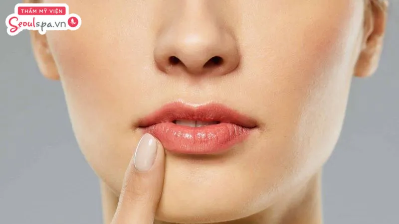 Nắm rõ một số lưu ý quan trọng để đảm bảo môi sau phun nhanh hồi phục