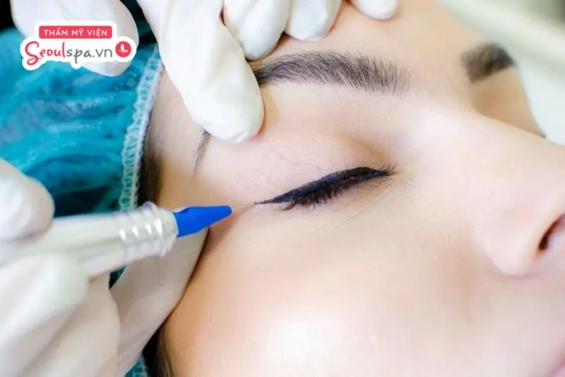 Lựa chọn địa chỉ phun xăm uy tín là lưu ý quan trọng để quá trình phun mí diễn ra an toàn và đem lại hiệu quả thẩm mỹ tối ưu nhất