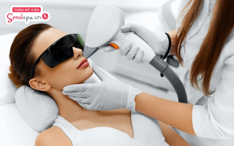 Triệt lông mặt mang nhiều ưu và nhược điểm nhất định tùy thuộc vào nhu cầu chăm sóc da của từng người