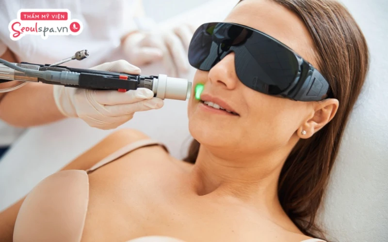 Phương pháp triệt lông là một trong những yếu tố quan trọng hàng đầu ảnh hưởng đến giá triệt lông mặt