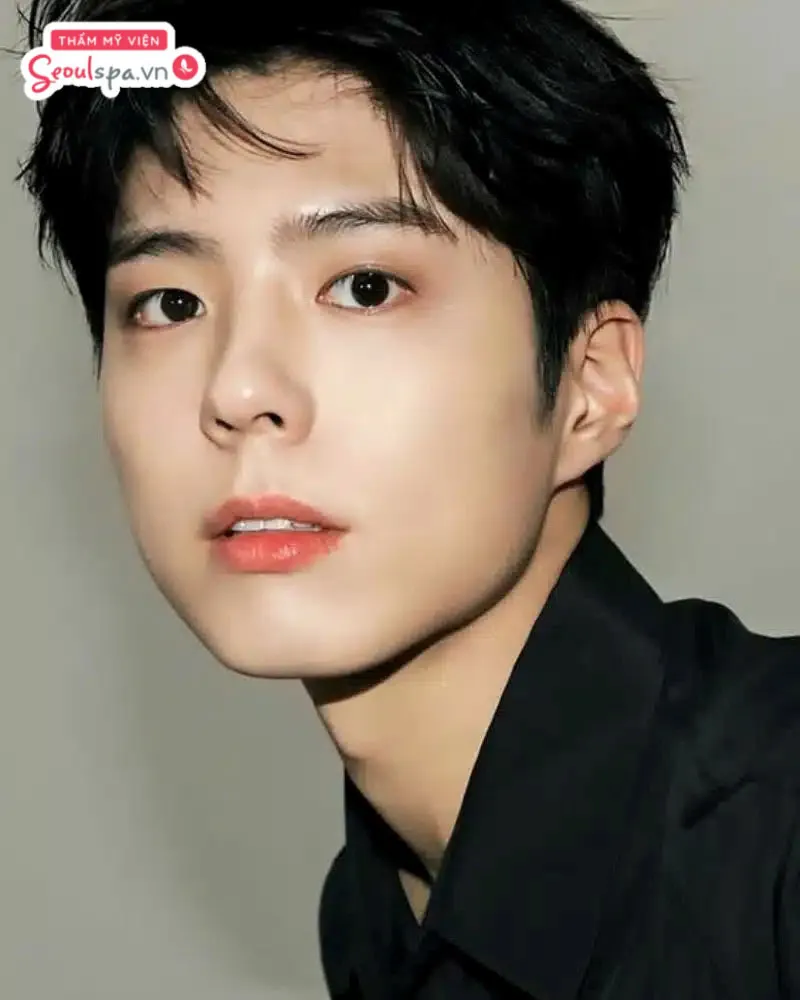 Tone màu đỏ hồng là giải pháp cải thiện sắc tố môi thâm sạm và tạo sức sống cho khuôn mặt nam giới