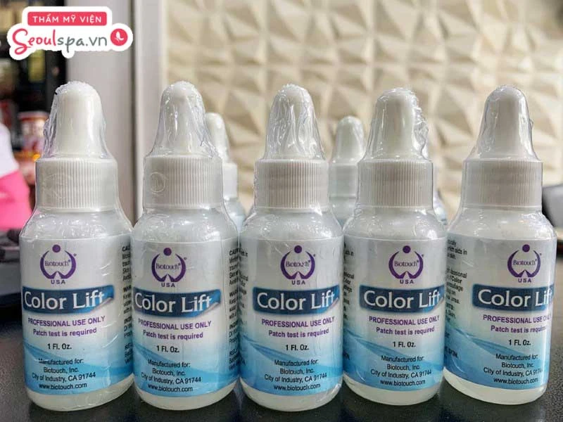 Sử dụng dung dịch xóa xăm đúng cách giúp làm mờ mực nhanh hơn và hạn chế tối đa rủi ro tổn thương da