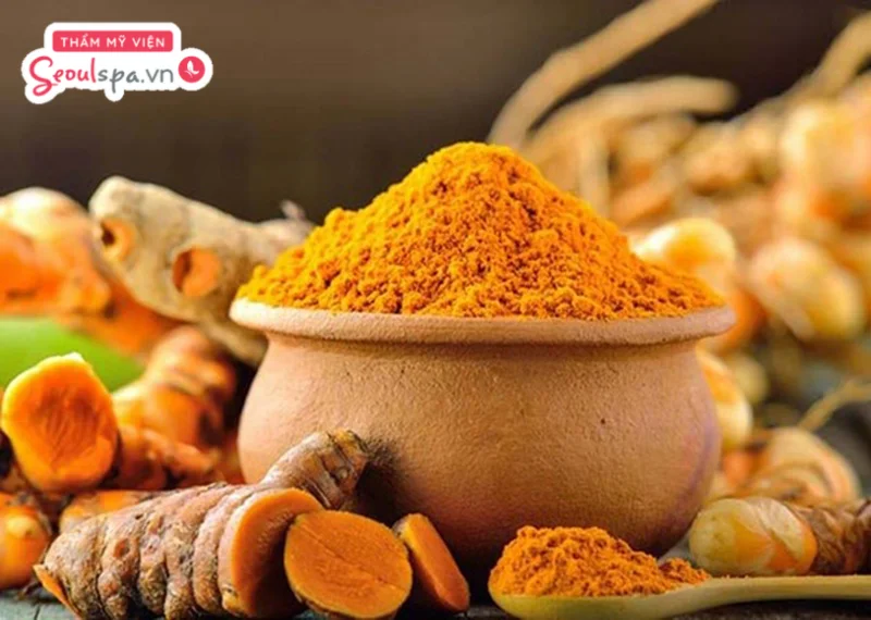 Tinh bột nghệ giúp nách loại bỏ các sợi lông cứng đầu