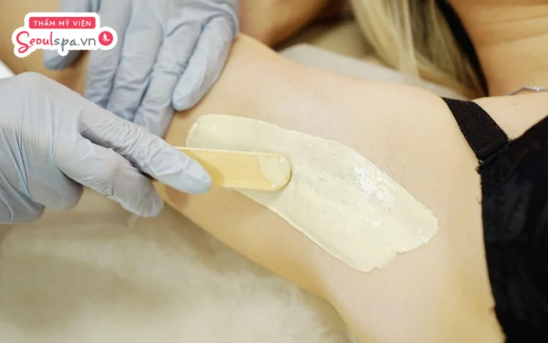 Wax lông là giải pháp loại bỏ lông tận gốc được đánh giá cao về tính hiệu quả và khả năng tối ưu chi phí