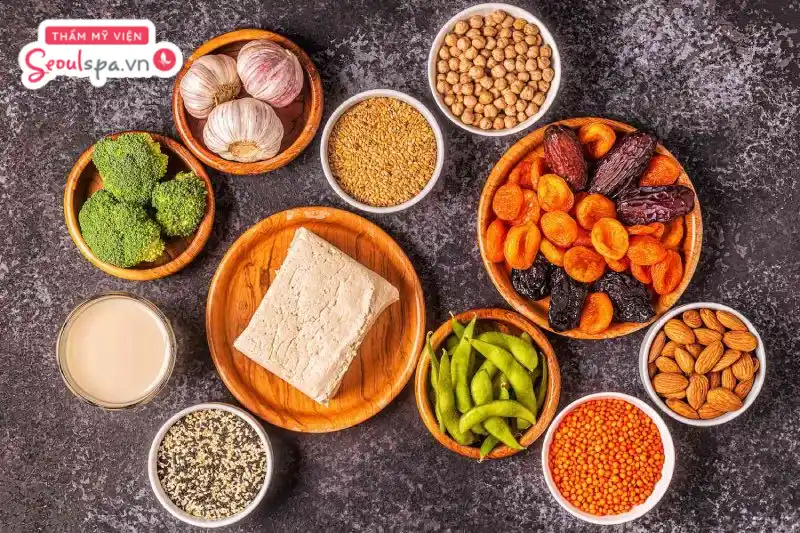 Cần xây dựng chế độ ăn uống hợp lý để hạn chế sản sinh hormone androgen