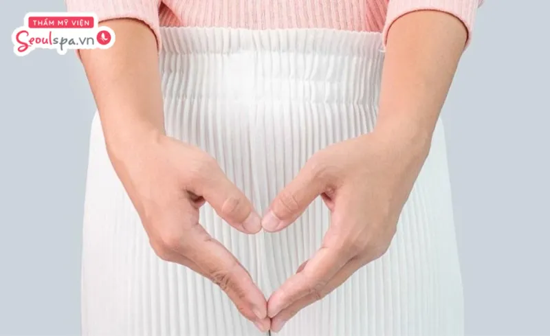Vệ sinh vùng kín sạch sẽ là cách giúp vùng bikini trở nên khô thoáng và ngăn ngừa nguy cơ kích ứng