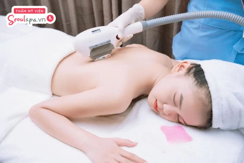 Dù xoáy lưng sở hữu rất nhiều ý nghĩa nhân tướng học tốt cho gia chủ nhưng nếu bạn muốn xóa vẫn có thể áp dụng công nghệ Nano Laser tại SeoulSpa.Vn