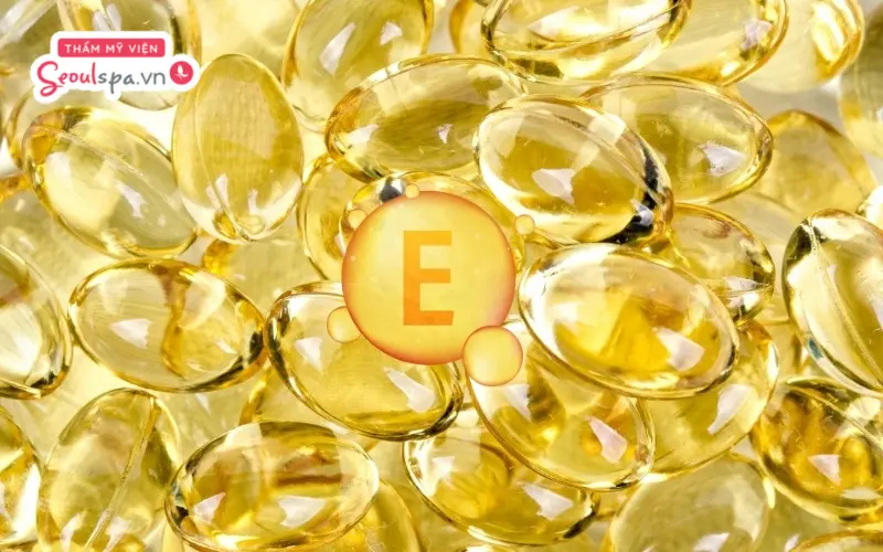 Vitamin E được cho là có khả năng chống oxy hóa và đẩy nhanh quá trình nuôi dưỡng nang lông từ bên trong