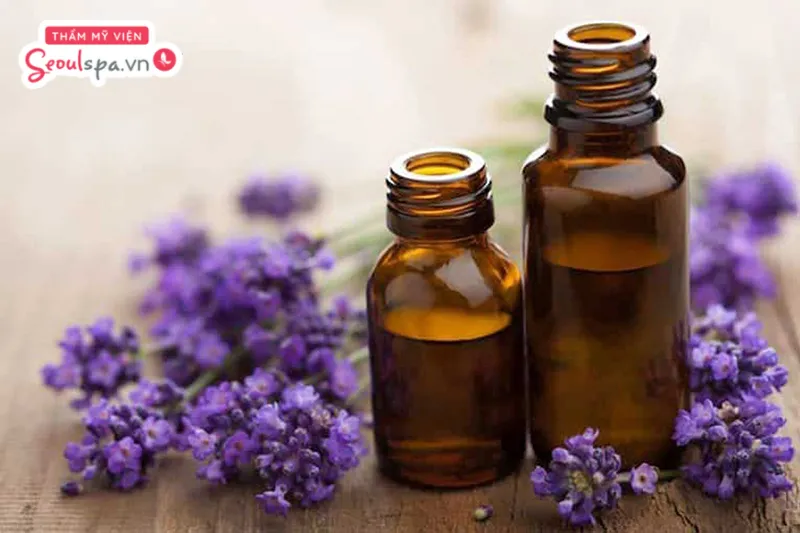 Tinh dầu hoa oải hương có thể giúp lông vùng kín mềm, mượt hơn