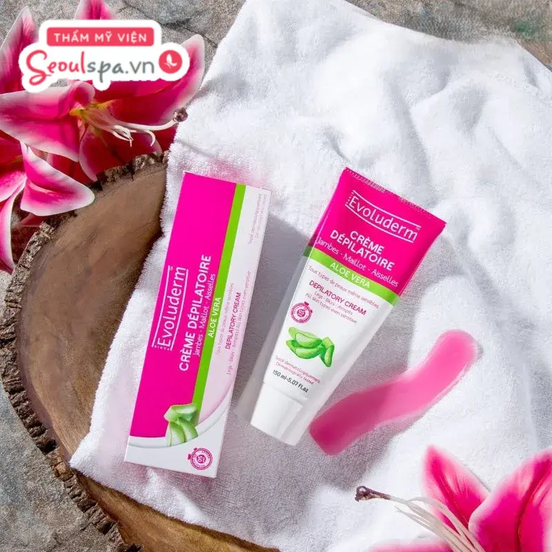 Evoluderm là dòng kem tẩy lông vùng kín an toàn cho bà bầu với khả năng loại bỏ sợi lông nhẹ nhàng và hỗ trợ làm dịu da