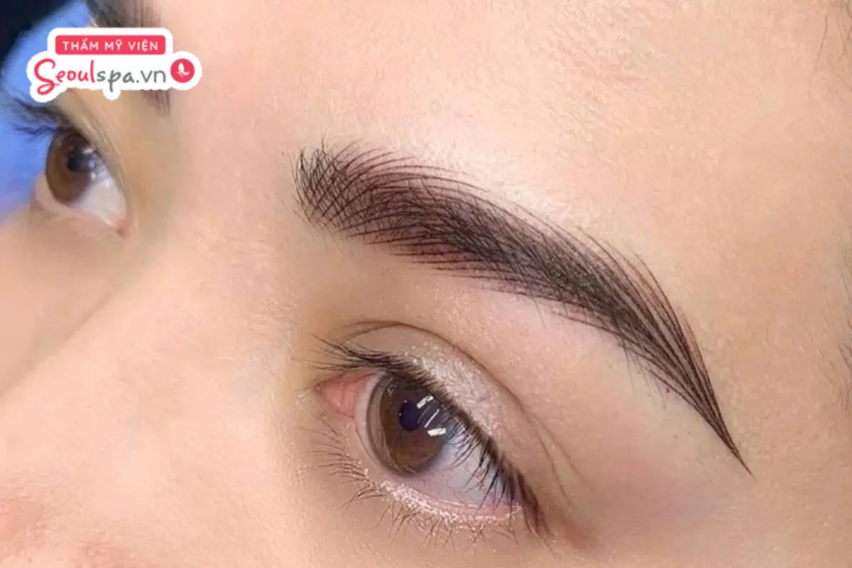 Điêu khắc chân mày giúp tạo dáng mày lá liễu đẹp yêu kiều, chân thật, tự nhiên