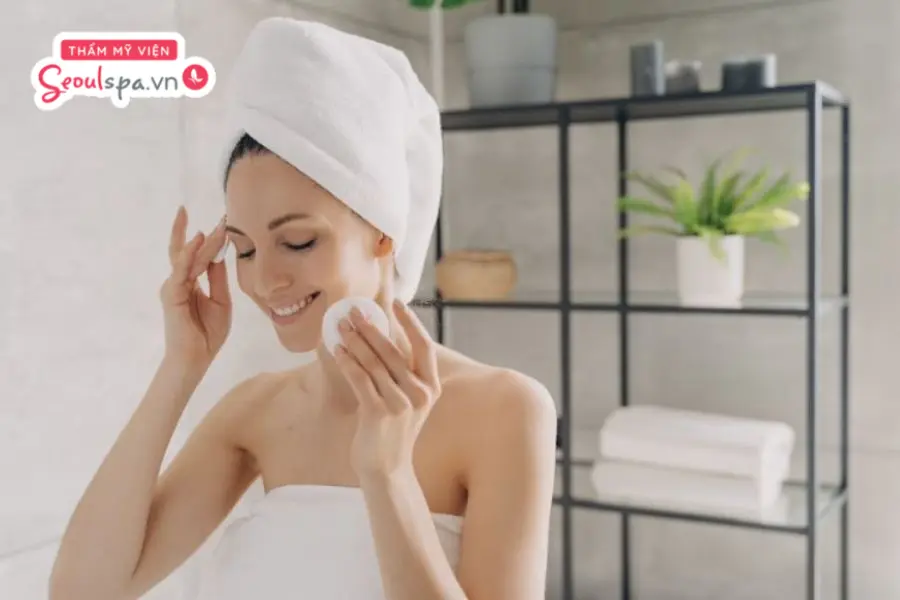 Vệ sinh sau phun mày không đúng cách có thể làm chậm quá trình bong mày