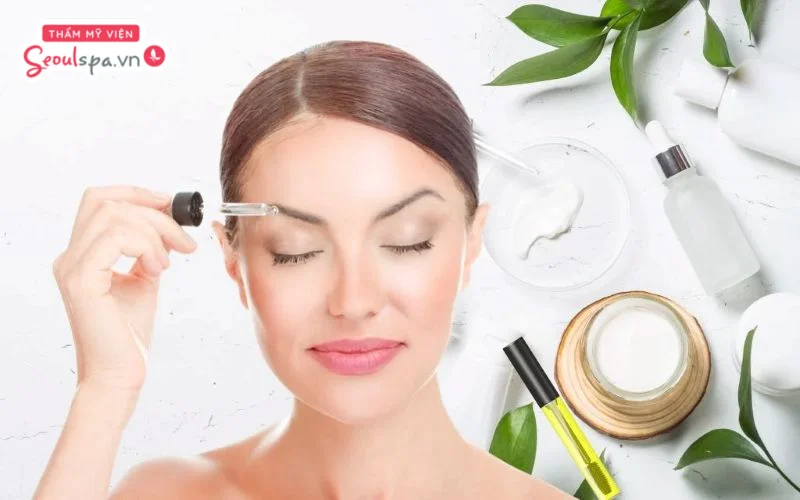 Sử dụng dầu dưỡng tự nhiên giúp chân mày khỏe đẹp mà không cần tác động lực mạnh từ nhíp.