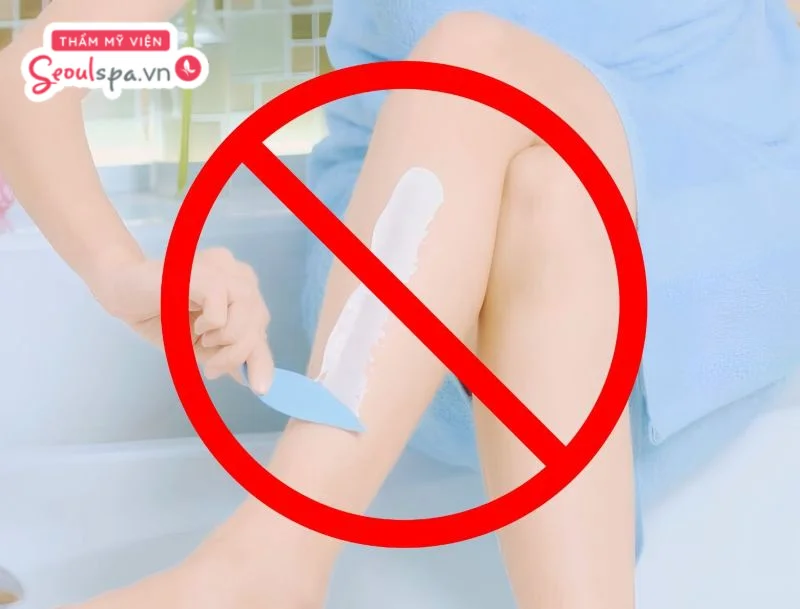 Không tự ý tác động lên vùng lông mới triệt, giúp bảo vệ nang lông và đảm bảo hiệu quả của liệu trình triệt lông theo đúng liệu trình.