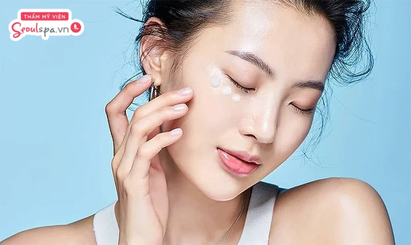 Dưỡng ẩm da sau triệt lông góp phần hỗ trợ quá trình rụng lông tự nhiên và duy trì làn da khỏe mạnh. 
