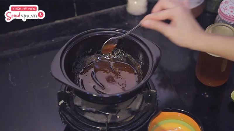 Dùng đường nâu chưng wax lông tiết kiệm và an toàn tại nhà cho bà bầu