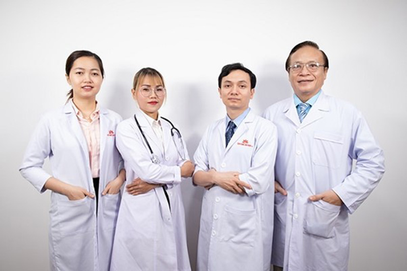 Tay nghề thực hiện trẻ hóa da chuyên nghiệp với chuyên môn cao