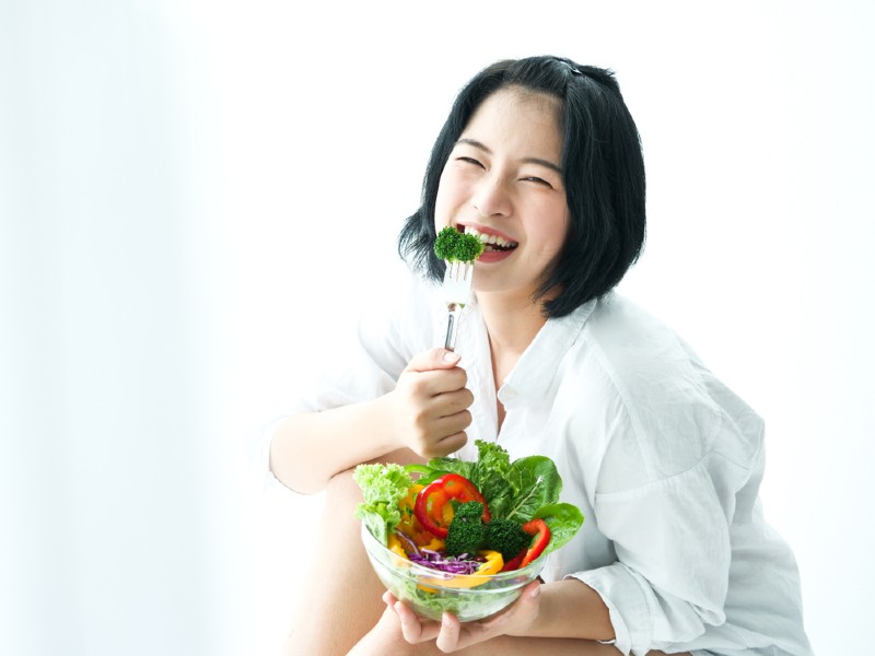 Top 20+ Cách Trị Mụn Đầu Đen Bằng Rau Mồng Tơi 5 cách trị nám da bằng rau mồng tơi có HIỆU QUẢ CAO 28 Bạn nên ăn rau xanh thường xuyên để hạn chế hình thành hắc tố trên da