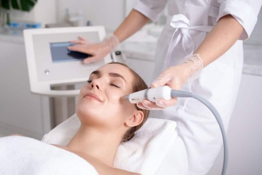 Công nghệ hiện đại giúp điều trị mụn an toàn, hiệu quả và nhanh chóng