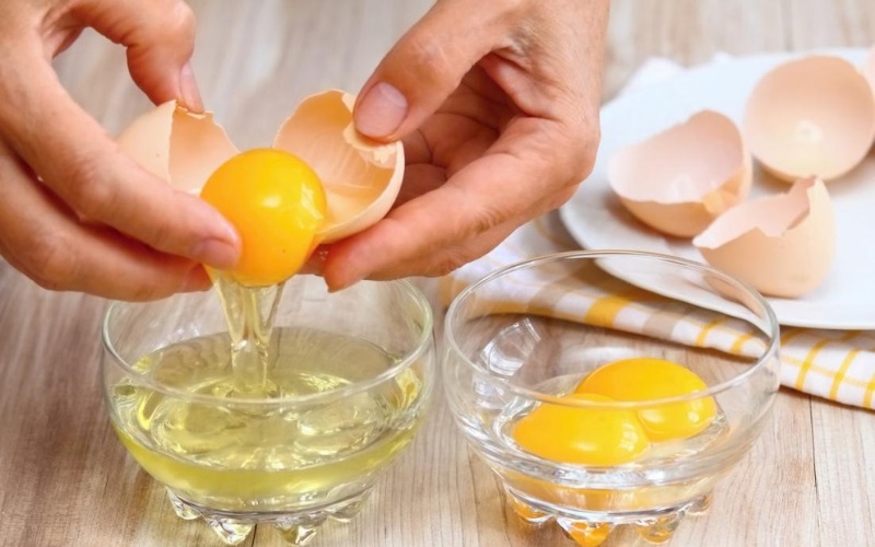 Trứng không chỉ là thực phẩm tốt cho sức khỏe mà nó còn hỗ trợ trị mụn rất tốt