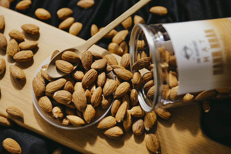 Hạnh nhân là thực phẩm có chứa giàu vitamin E