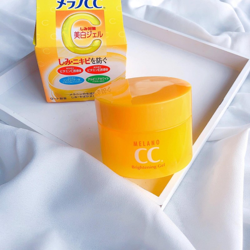 Khách hàng có thể sử dụng kem vitamin C Melano