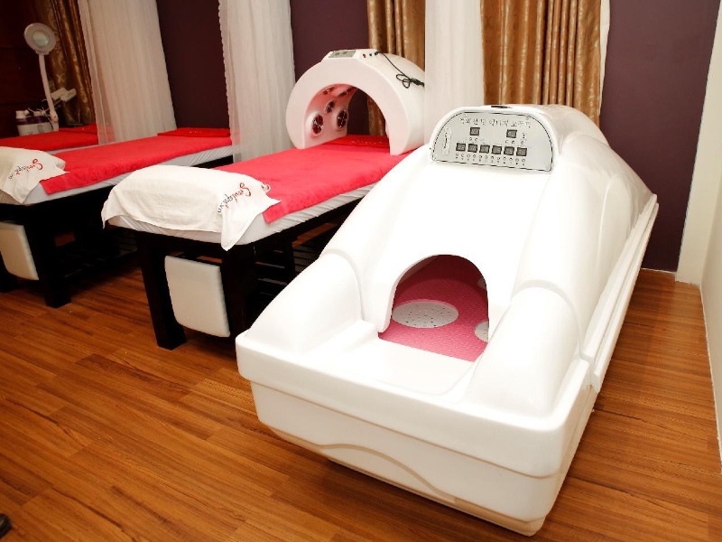 Cơ sở vật chất, trang thiết bị máy móc được đầu tư kỹ lưỡng, giúp bạn có thể dễ dàng làm quen