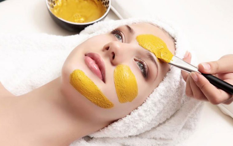 Trị mụn sau sinh em bé hiệu quả