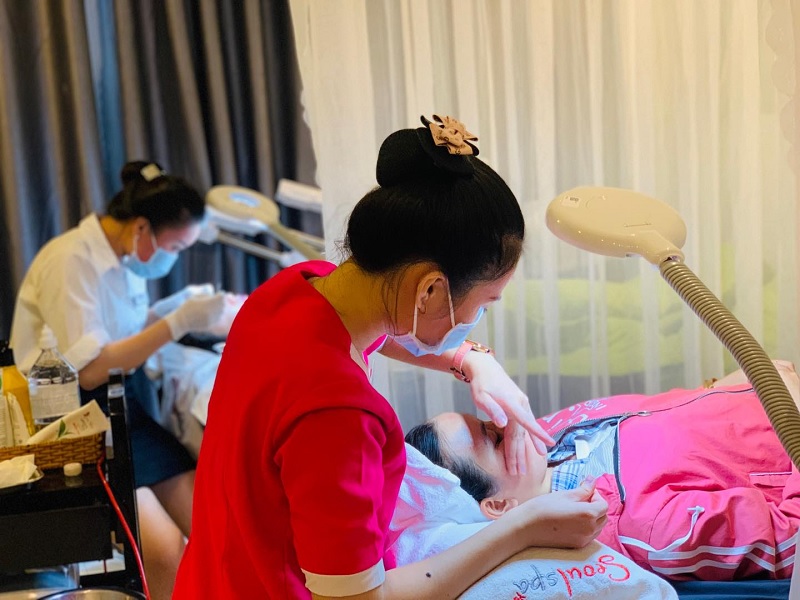 Quá trình điều trị mụn chuyên nghiệp tại Seoul Spa