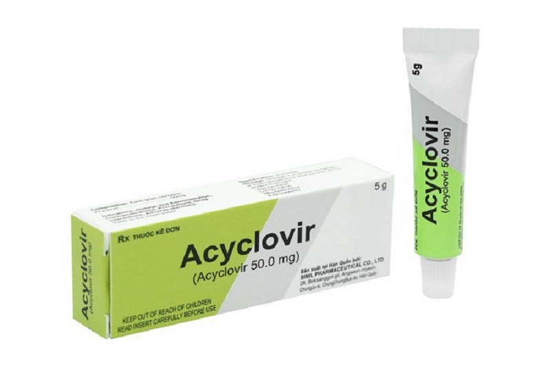 Thuốc bôi môi acyclovir