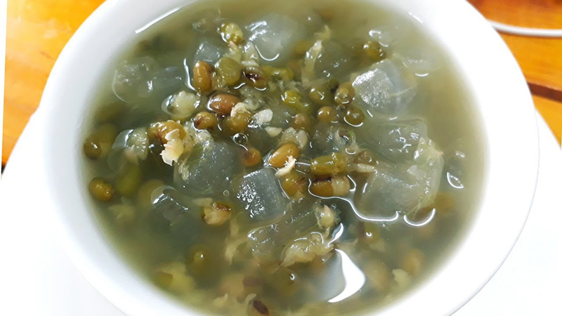 Chè đậu xanh nha đam có khả năng giải độc, thanh nhiệt hiệu quả