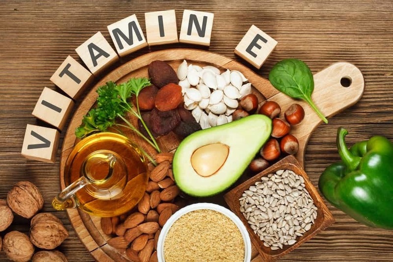 Nước cốt chanh và vitamin E có tác dụng làm da mịn màng