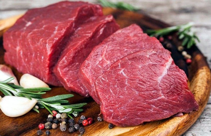 Kiêng ăn các món ăn chế biến từ thịt bò sau lăn kim để tránh tình trạng da thâm