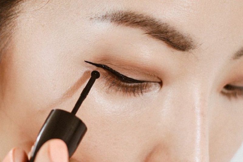 Top 20+ Cắt Mí Mắt Kiêng Ăn Gì Trong Bao Lâu Xăm mí mắt kiêng ăn gì? Những lưu ý sau khi xăm mí mắt | SeoulSpa.Vn 45 Không nên trang điểm mắt sau phun mí cho đến khi mí lành hẳn