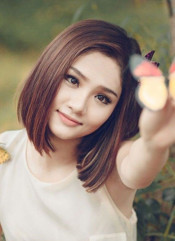 Tóc ngắn để thẳng được nhiều bạn yêu thích