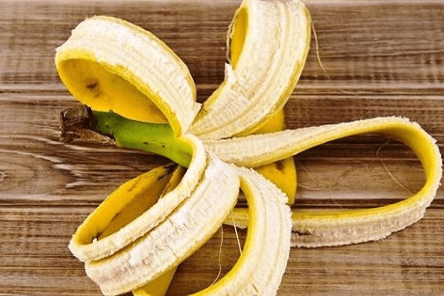 Trị mụn cám bằng vỏ chuối vừa hữu hiệu vừa tiết kiệm