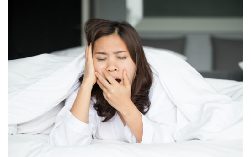 Chế độ sinh hoạt không phù hợp là nguyên nhân gây lão hóa vùng mắt