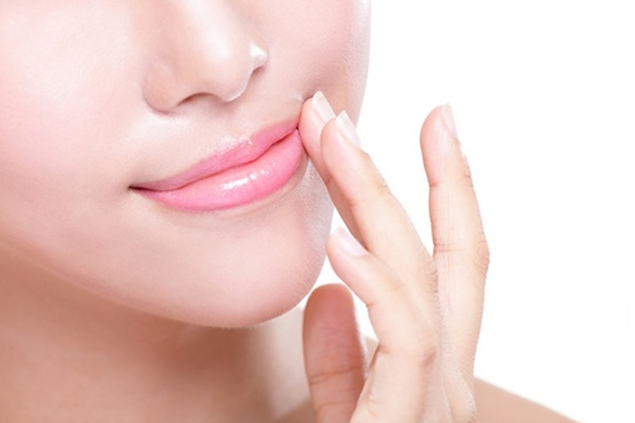 Cách trị môi khô và thâm hiệu quả