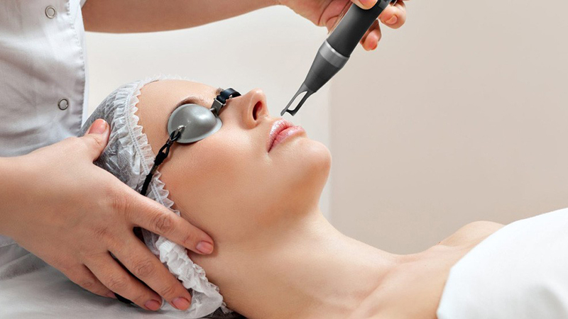 Công nghệ trị mụn E2X giúp loại bỏ hoàn toàn mụn mủ