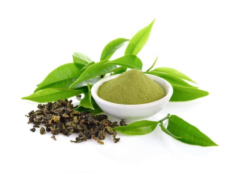 Bột trà xanh và sữa tươi không đường giúp da trắng sáng hơn