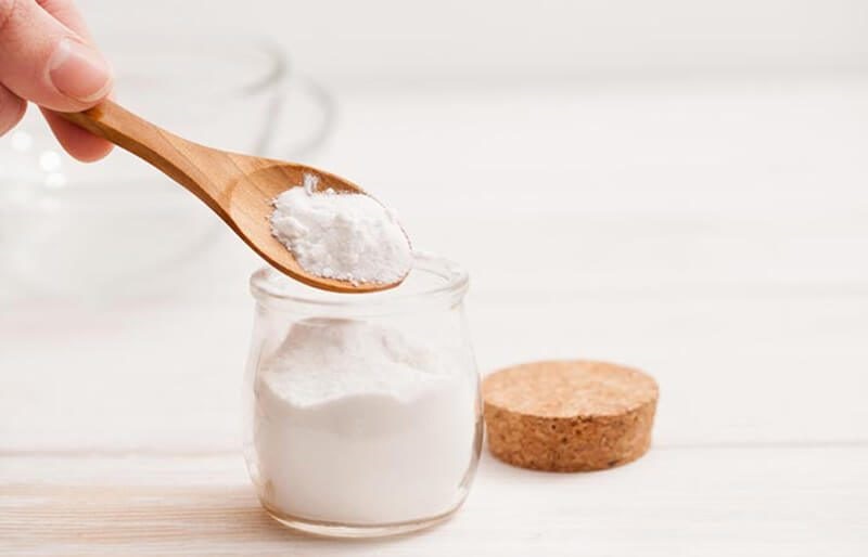 Baking Soda hỗ trợ làm thông thoáng lỗ chân lông và ngăn nổi mụn nhọt