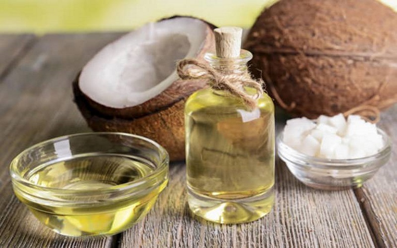 Tinh dầu dừa trị rạn do tăng cân