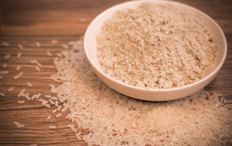Cách trị da rắn bẩm sinh tại nhà bằng bột cám gạo