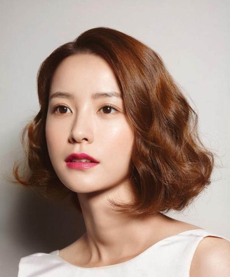 Bật mí 10 kiểu tóc nữ cho người gầy cao HOT TREND 14 Dáng cao gầy cực kỳ phù hợp mái tóc xoăn ngang vai