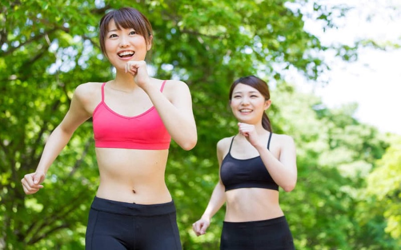 Ăn uống hợp lý và tập thể dục thường xuyên sẽ giúp giảm cân hiệu quả hơn