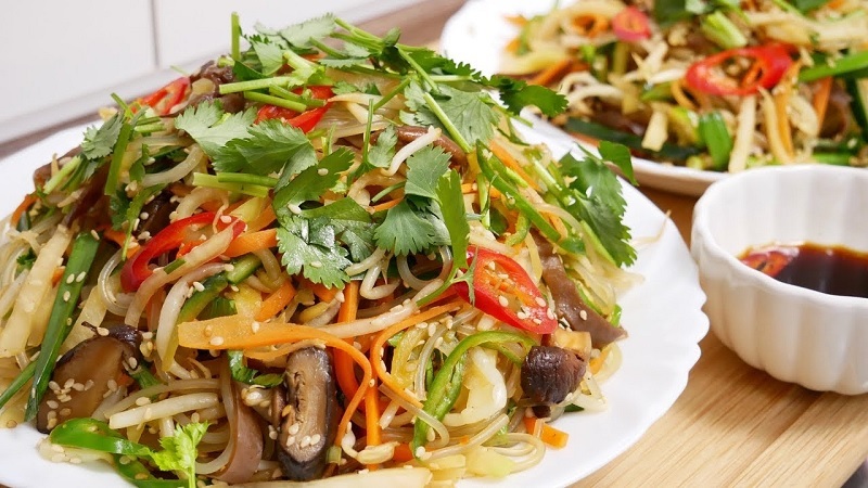 Top 20+ Bún Với Cơm Cái Nào Nhiều Tinh Bột Hơn Miến bao nhiêu calo? Cách ăn miến không gây tăng cân? 38 Miến xào chay là món ăn thanh đạm, giúp giảm cân hiệu quả