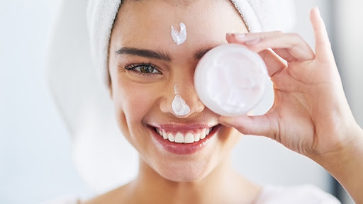 Top 20+ Cách Làm Da Mặt Mịn Màng Không Sần Sùi Cách làm mịn da mặt nào hiệu quả nhất hiện nay? 60 Dưỡng ẩm cho da là cách để bạn lưu giữ làn da mịn