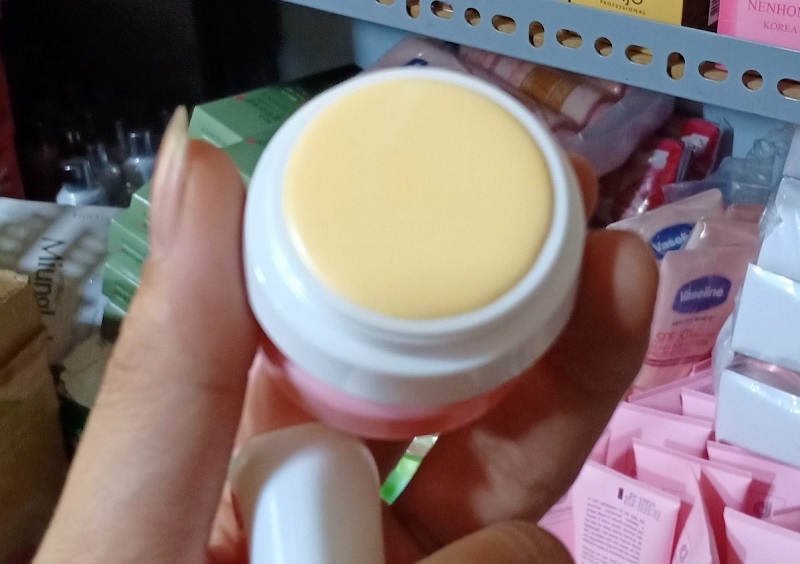 Kem Kone có phải kem trộn không?